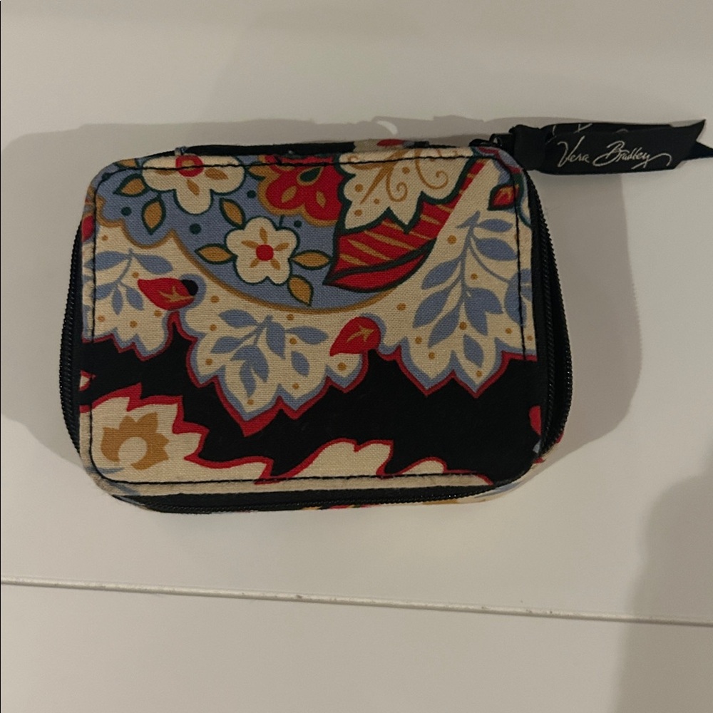 Vera Bradley Black floral Quilted Mini Travel Jewelry Case Box Zip Hard Med Box